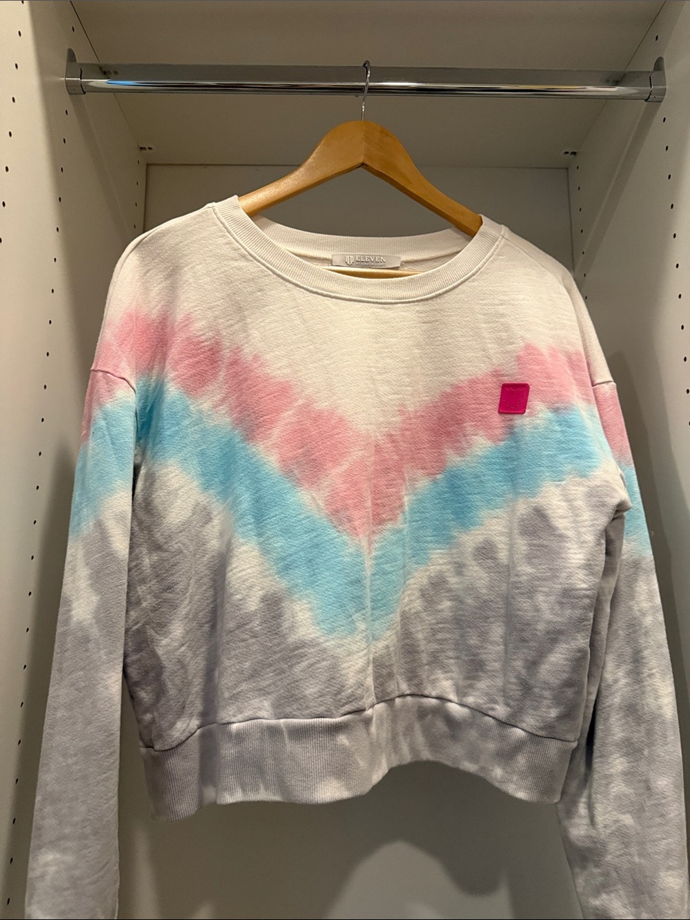 Eleven by Venus Williams White Pink & Blue Tie-Dye Chevron Sweatshirt NWOT